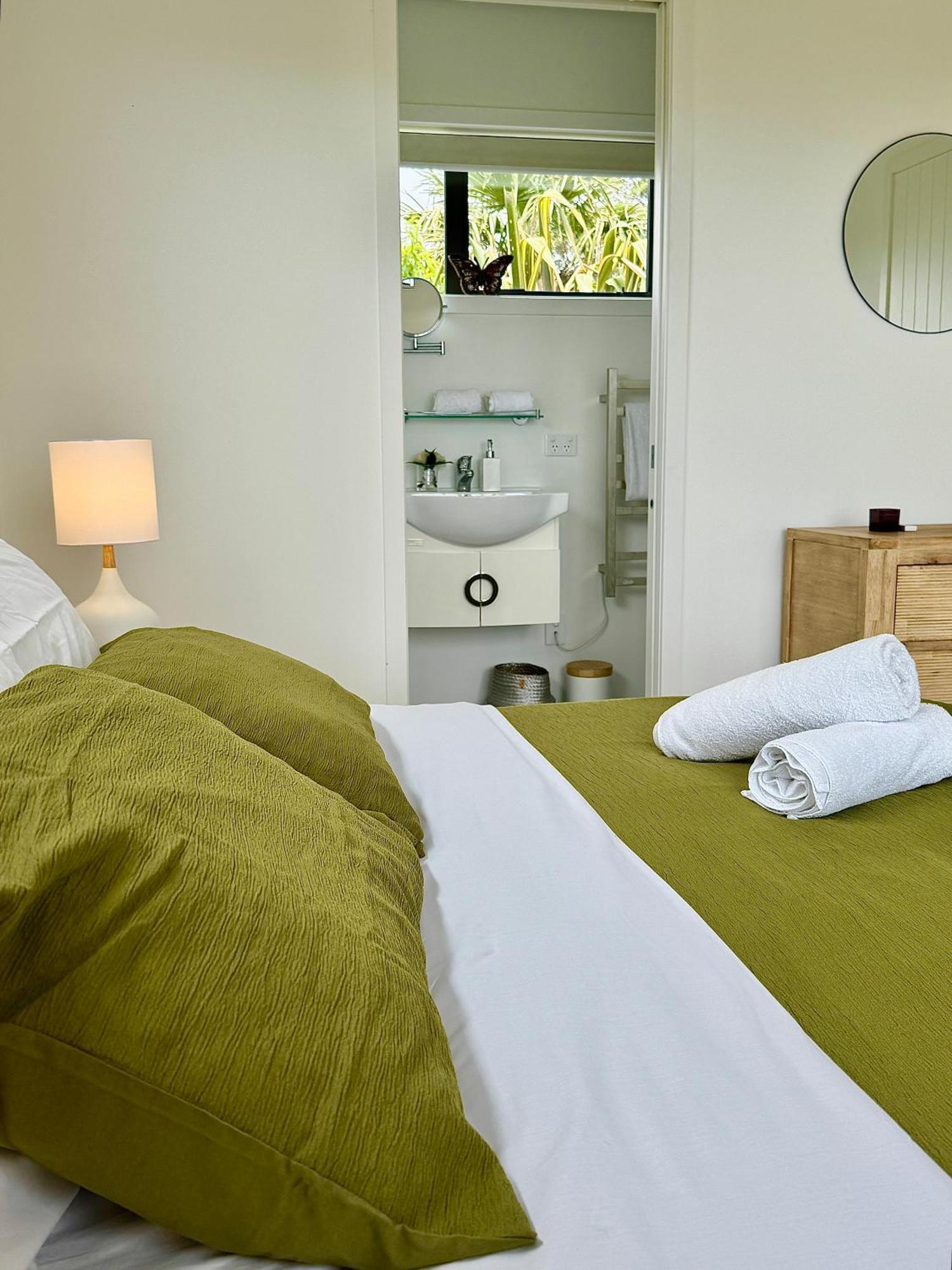 Room At Raglans Travellers Rest Coastal Retreat Εξωτερικό φωτογραφία
